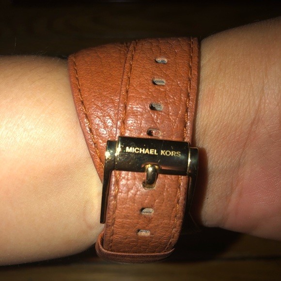 Michael Kors Watch Brown Leather - Picture 6 of 7